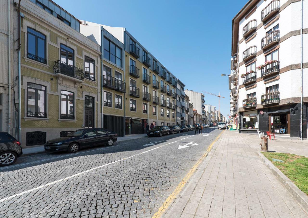 Lovelystay - Downtown Balcony Apartment With Free Parking Porto Exterior foto