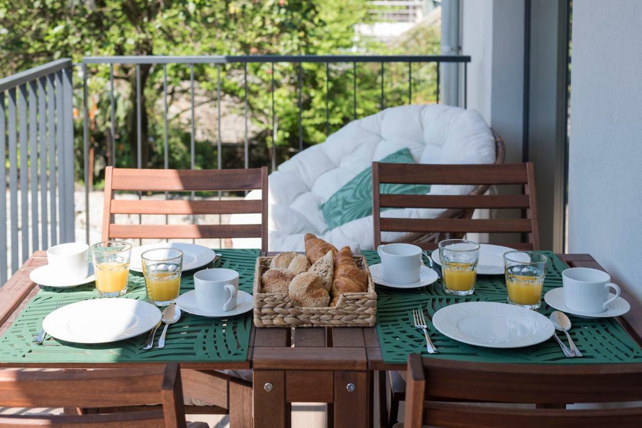 Lovelystay - Downtown Balcony Apartment With Free Parking Porto Exterior foto